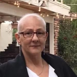 Meet your Posher, Dina